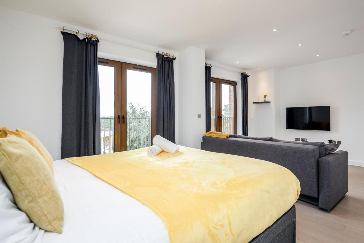 Luxury Studio Apartment St Albans With Amaryllis Apartments Kültér fotó